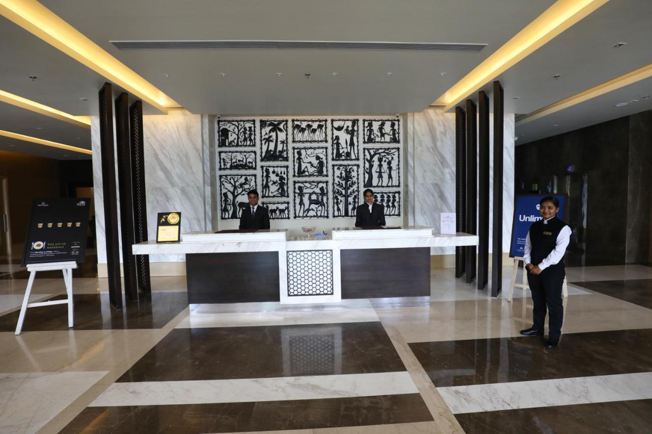 Sayaji Raipur Hotel Exterior photo